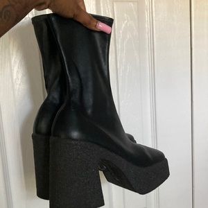 ✨🖤 BLACK 🖤✨ SQUARE TOE PLATFORMS